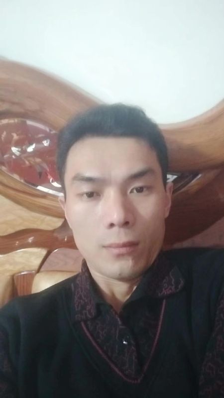 错把真心喂了狗的第四张照片--平和相亲网