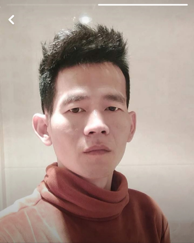 白了少年头的第一张照片--平和相亲网