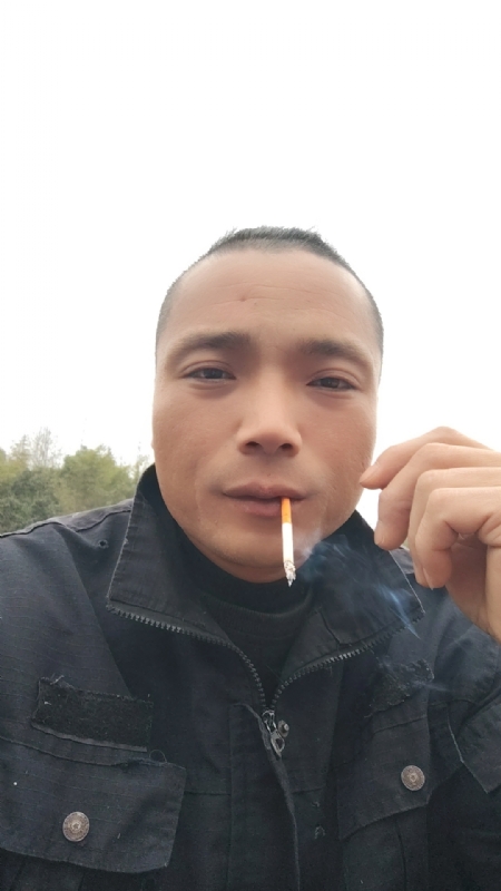 伯爵的第一张照片--平和相亲网