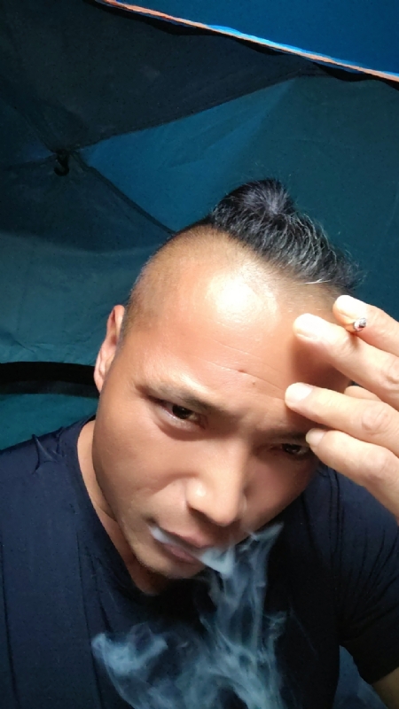 伯爵的第四张照片--平和相亲网